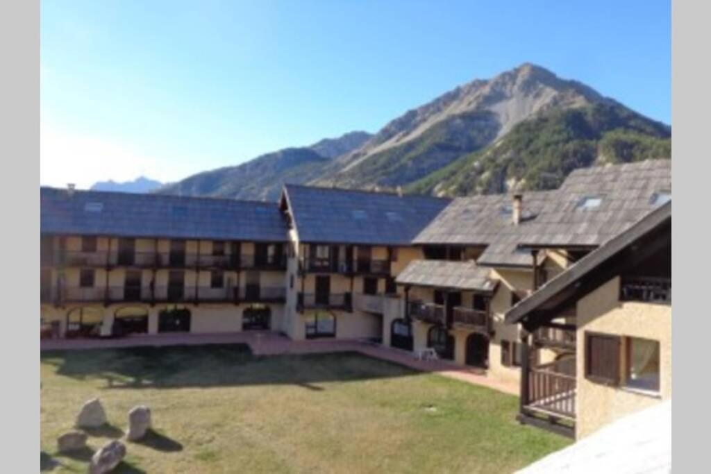 Loue Studio De Vacances Renove A Névache Buitenkant foto
